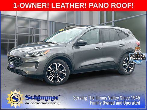 Used 2021 Ford Escape SE w/ SE Sport Appearance Package image 1