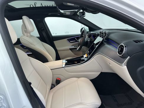 Used 2026 Mercedes-Benz GLC 300 image 28