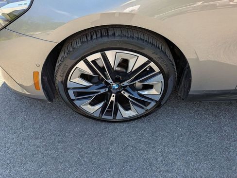 Certified 2024 BMW 530i xDrive w/ Premium Package AWD/4WD image 28