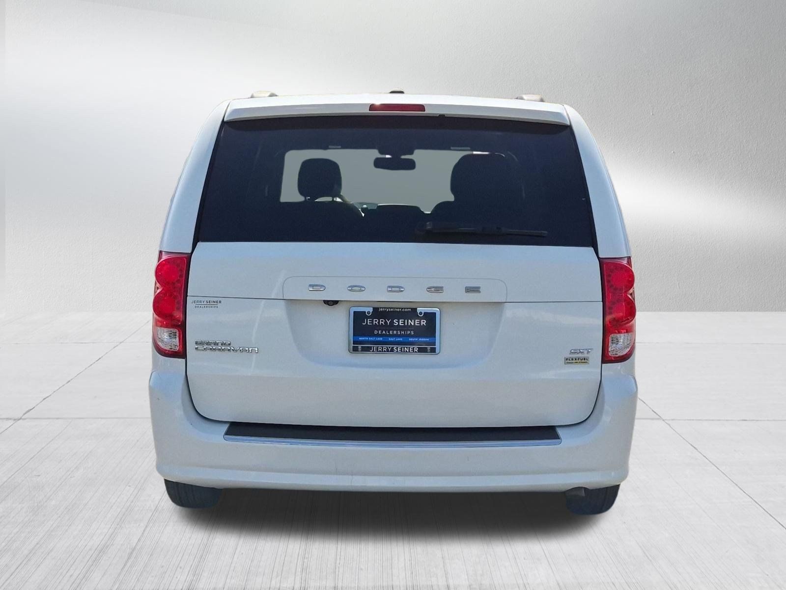 Used 2019 Dodge Grand Caravan SXT FWD image 5