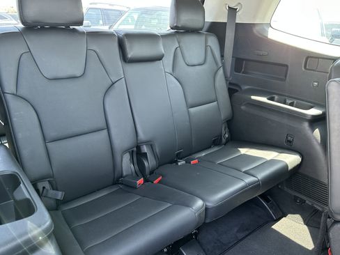 Certified 2022 Kia Telluride S FWD image 22