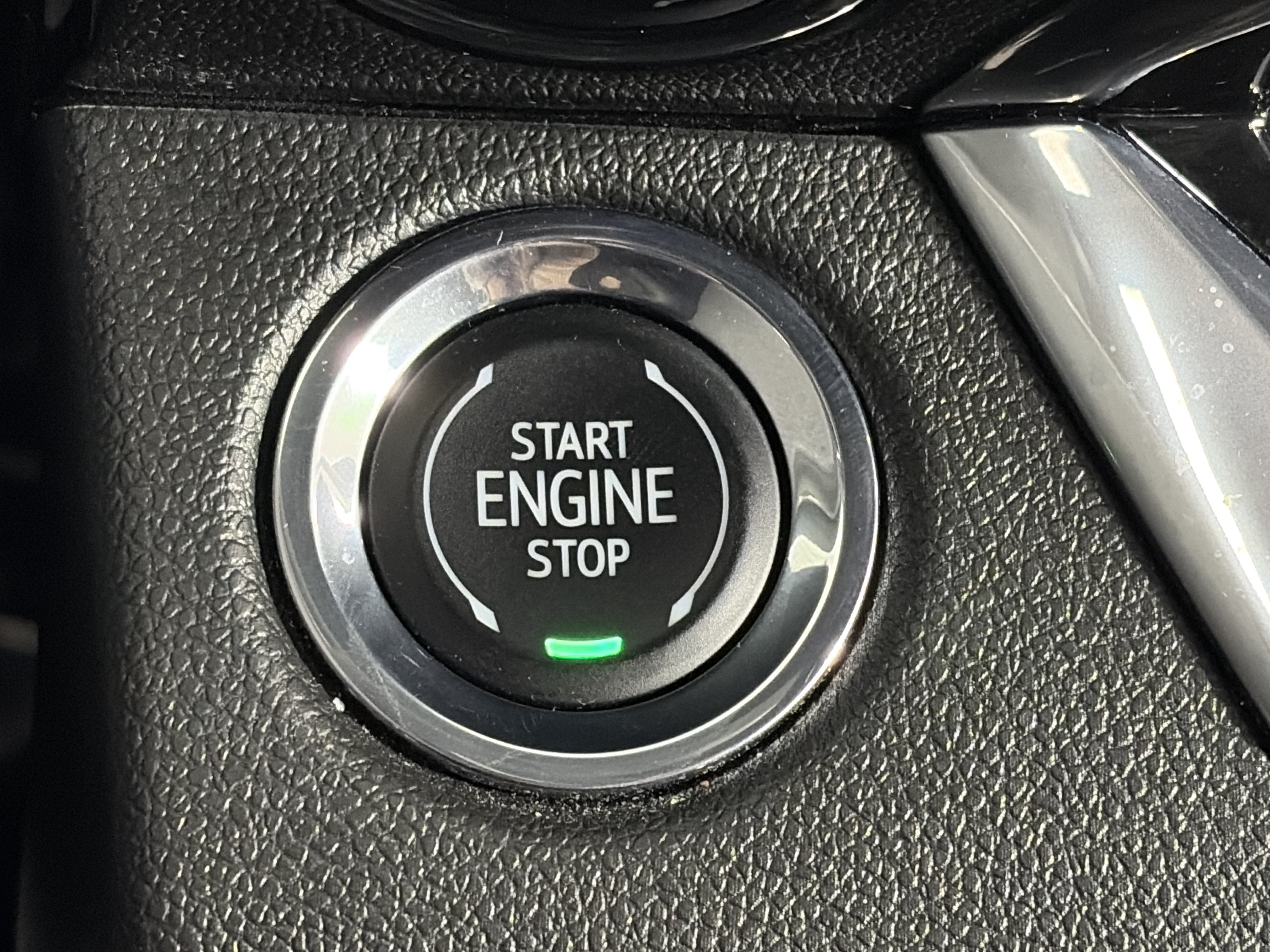 Used 2024 Buick Envista Sport Touring w/ Convenience I Package FWD image 27