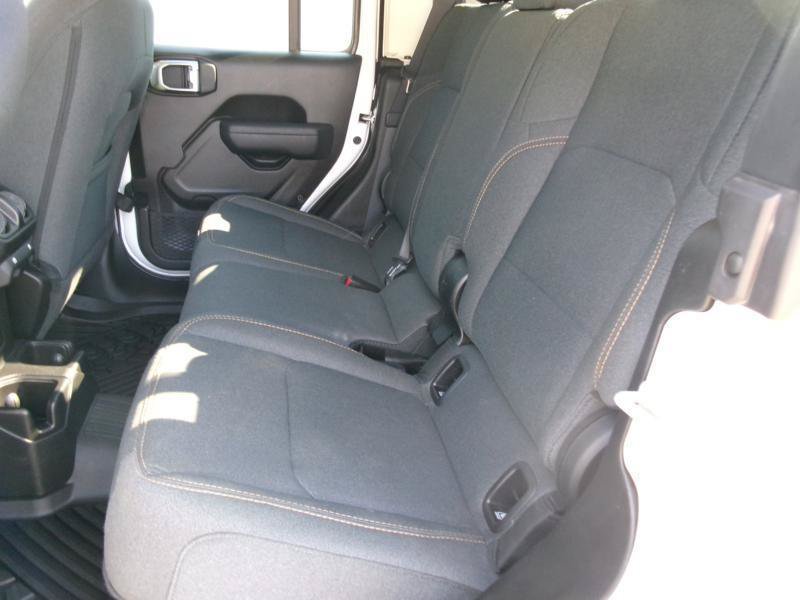 Used 2025 Jeep Gladiator Sport AWD/4WD image 10