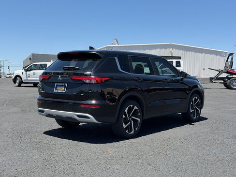 Used 2022 Mitsubishi Outlander SEL Black Edition FWD image 6