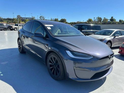 Used 2023 Tesla Model X image 6