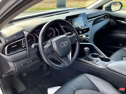 Used 2021 Toyota Camry SE image 17