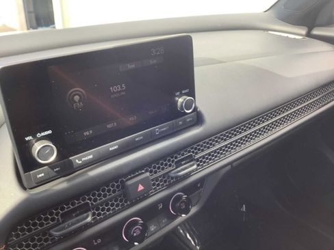 Used 2025 Honda HR-V Sport image 17