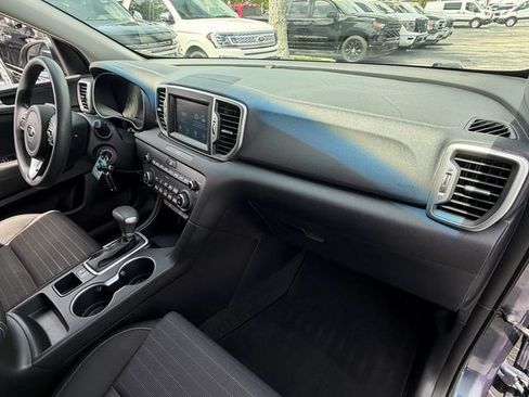 Used 2018 Kia Sportage LX w/ LX Popular Package FWD image 18