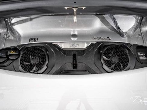 Used 2025 Porsche 911 Carrera RWD image 13