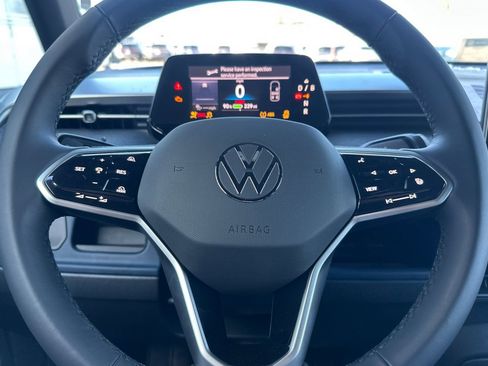 New 2025 Volkswagen ID. Buzz Pro S RWD image 23