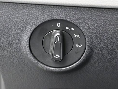 Used 2023 Volkswagen Taos S image 14