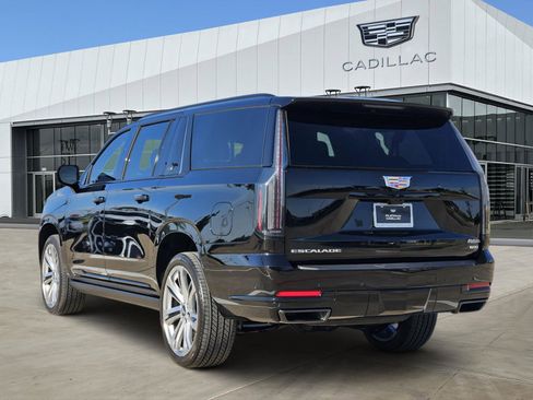 New 2026 Cadillac Escalade ESV Sport w/ Touring Package AWD/4WD image 4