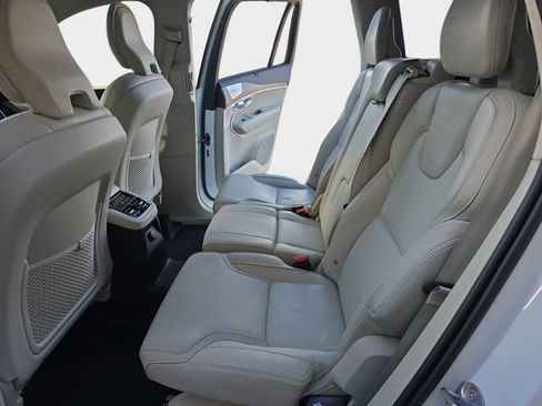 Used 2024 Volvo XC90 T8 Ultimate w/ Lounge Package AWD/4WD image 18