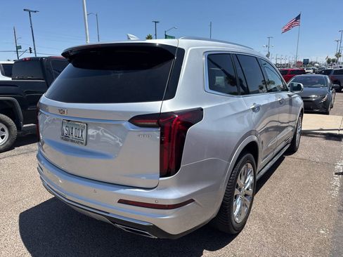 Used 2020 Cadillac XT6 Premium Luxury FWD image 9