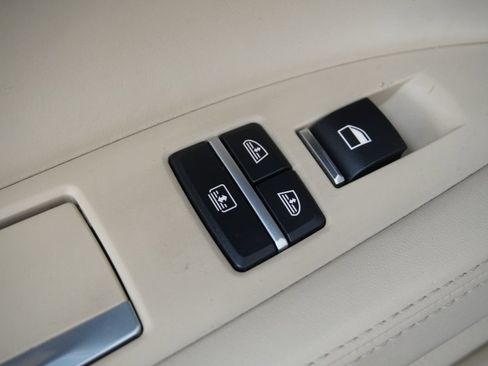 Used 2013 BMW 740Li xDrive w/ Executive Pkg AWD/4WD image 14