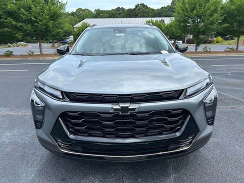 New 2026 Chevrolet Trax ACTIV w/ Sunroof Package FWD image 17