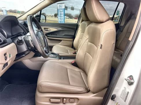 Used 2023 Honda Ridgeline RTL-E image 11