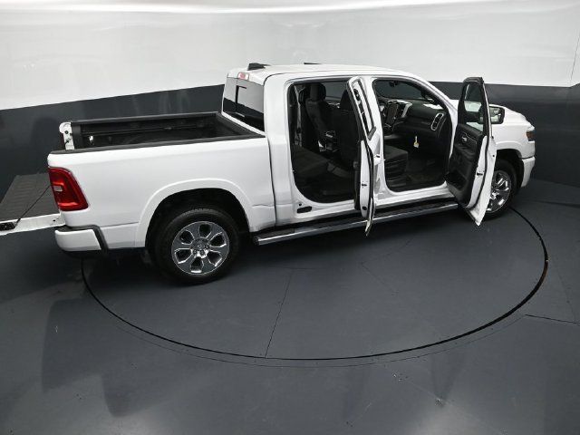 Used 2025 RAM 1500 Big Horn AWD/4WD image 30