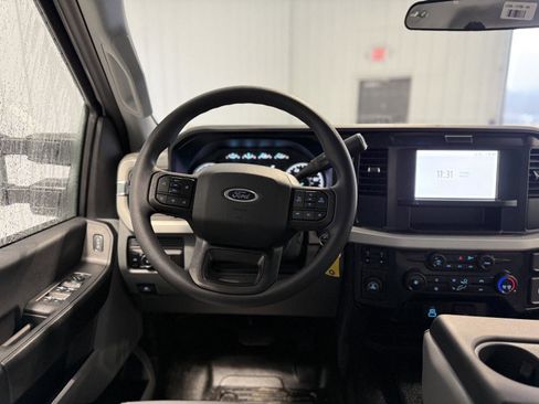 New 2026 Ford F250 XL w/ XL Chrome Package image 42