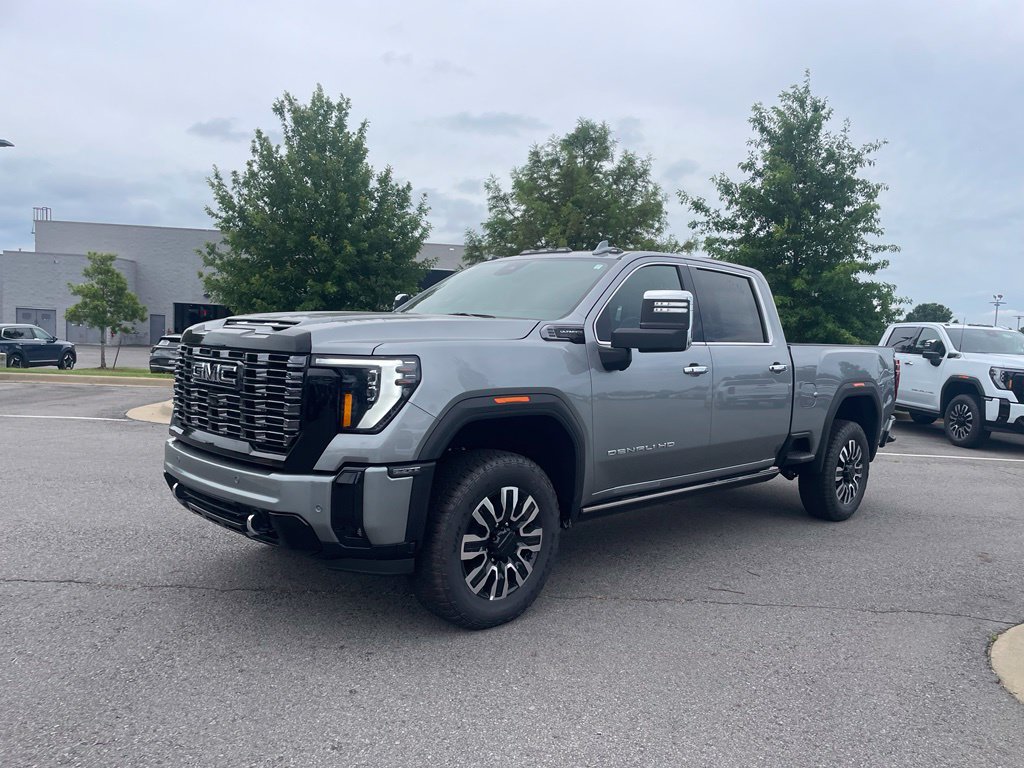 Used 2026 GMC Sierra 2500 Denali Ultimate AWD/4WD image 3