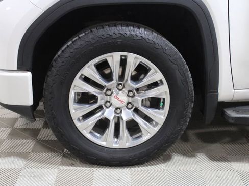 Used 2022 GMC Sierra 1500 Denali w/ Driver Alert Package II AWD/4WD image 44