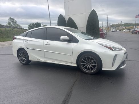 Used 2019 Toyota Prius LE w/ Protection Package #2 image 1