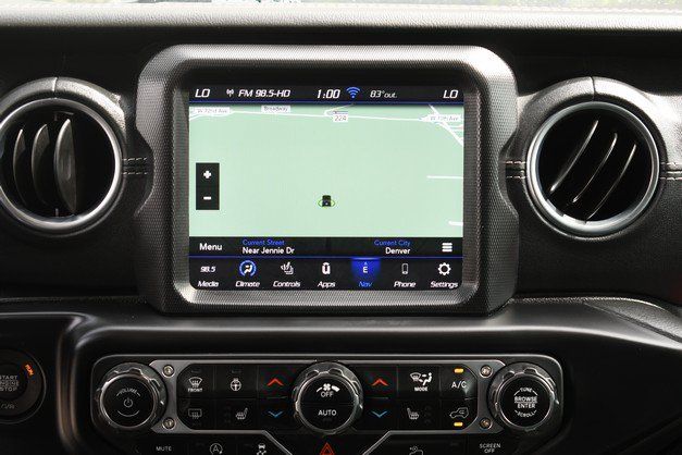 Used 2021 Jeep Wrangler Unlimited Sahara AWD/4WD image 19