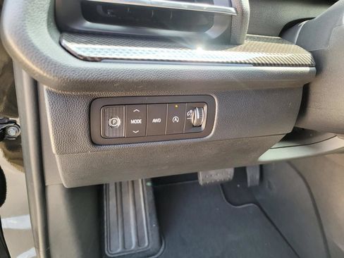 New 2027 Chevrolet Traverse Z71 w/ Enhanced Driving Package AWD/4WD image 18