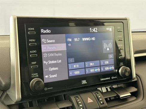 Certified 2020 Toyota RAV4 XLE Premium image 23