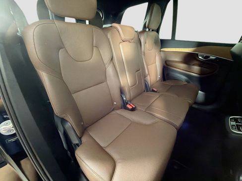 Used 2023 Volvo XC90 B6 Plus AWD/4WD image 28