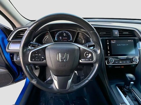 Used 2016 Honda Civic Touring image 11