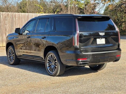 Certified 2025 Cadillac Escalade Sport Platinum w/ LPO, Floor Liner Package image 20