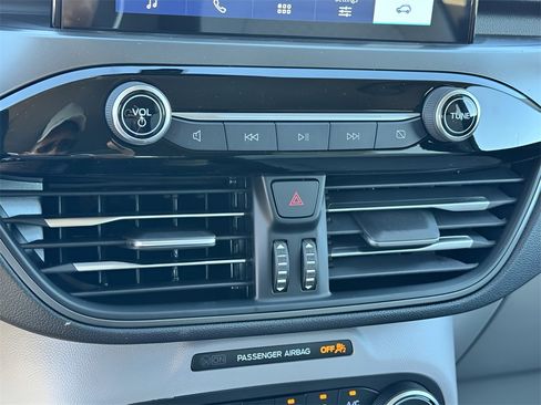 New 2026 Ford Escape Active image 18