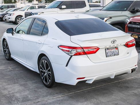 Used 2020 Toyota Camry SE image 7