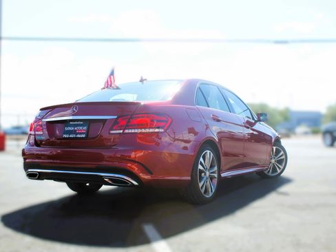 Used 2016 Mercedes-Benz E 350 Sedan image 3