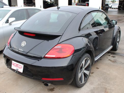 Used 2012 Volkswagen Beetle 2.0T FWD image 10