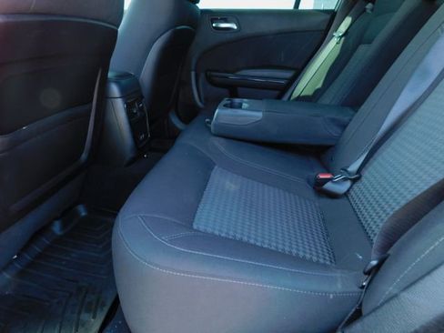 Used 2019 Dodge Charger SXT w/ Blacktop Package image 28