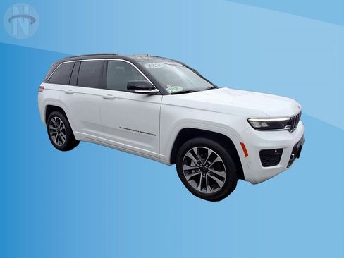 Certified 2024 Jeep Grand Cherokee Overland AWD/4WD image 2