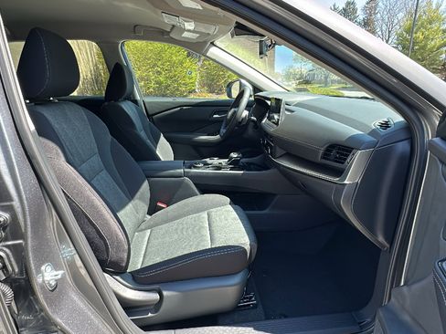 New 2026 Nissan Rogue SV w/ Cold Weather Package AWD/4WD image 8