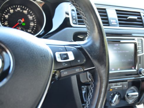Used 2016 Volkswagen Jetta Sport w/ Lighting Package FWD image 40