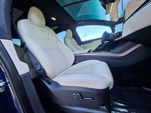 Used 2023 Tesla Model X image 55