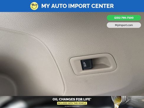 Used 2025 Volkswagen Atlas SEL Premium R-Line image 12