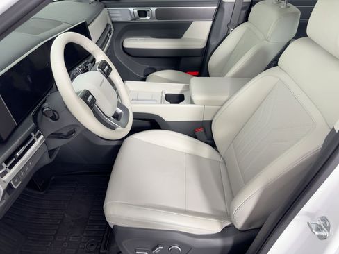 Used 2025 Hyundai Santa Fe SEL image 5