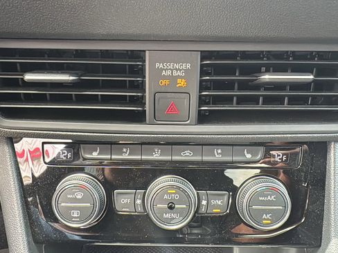 Used 2019 Volkswagen Jetta GLI Autobahn FWD image 20