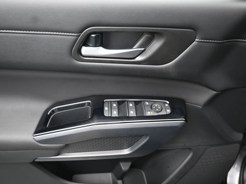 New 2026 Nissan Pathfinder SL w/ SL Premium Package FWD image 11