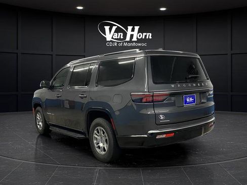 Used 2022 Jeep Wagoneer Series I image 3