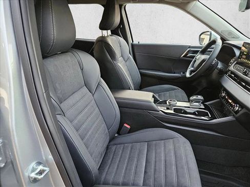 Used 2026 Mitsubishi Outlander SE FWD image 18