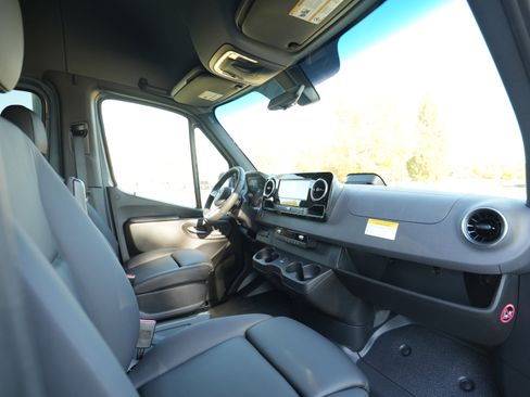 New 2026 Mercedes-Benz Sprinter 2500 image 45