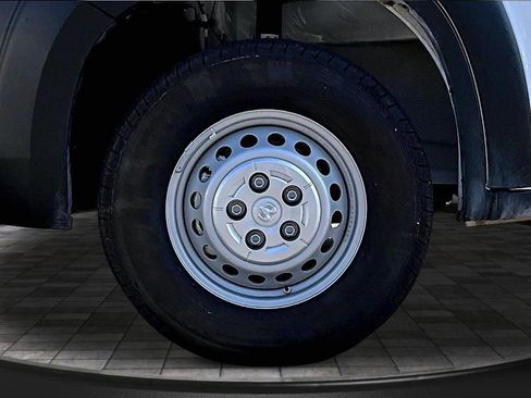 Used 2025 RAM ProMaster 1500 w/ Safety Group FWD image 9