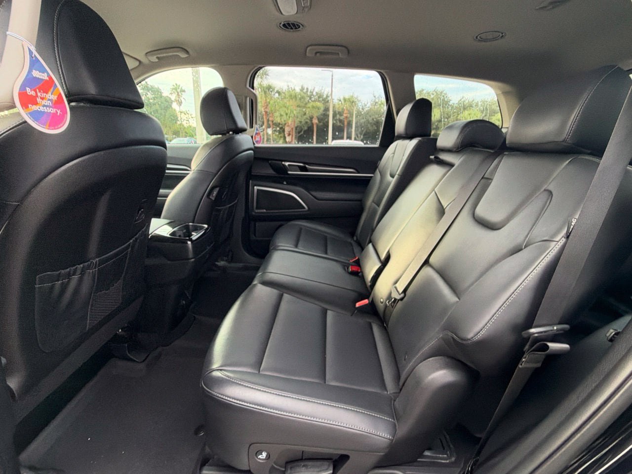 Used 2025 Kia Telluride LX FWD image 7